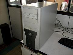 szamitogep p4 2800mhz ram 512 hdd 40gb vid.k.nvidia mx 440 128mb xpsp3 dvd rom 4000ft